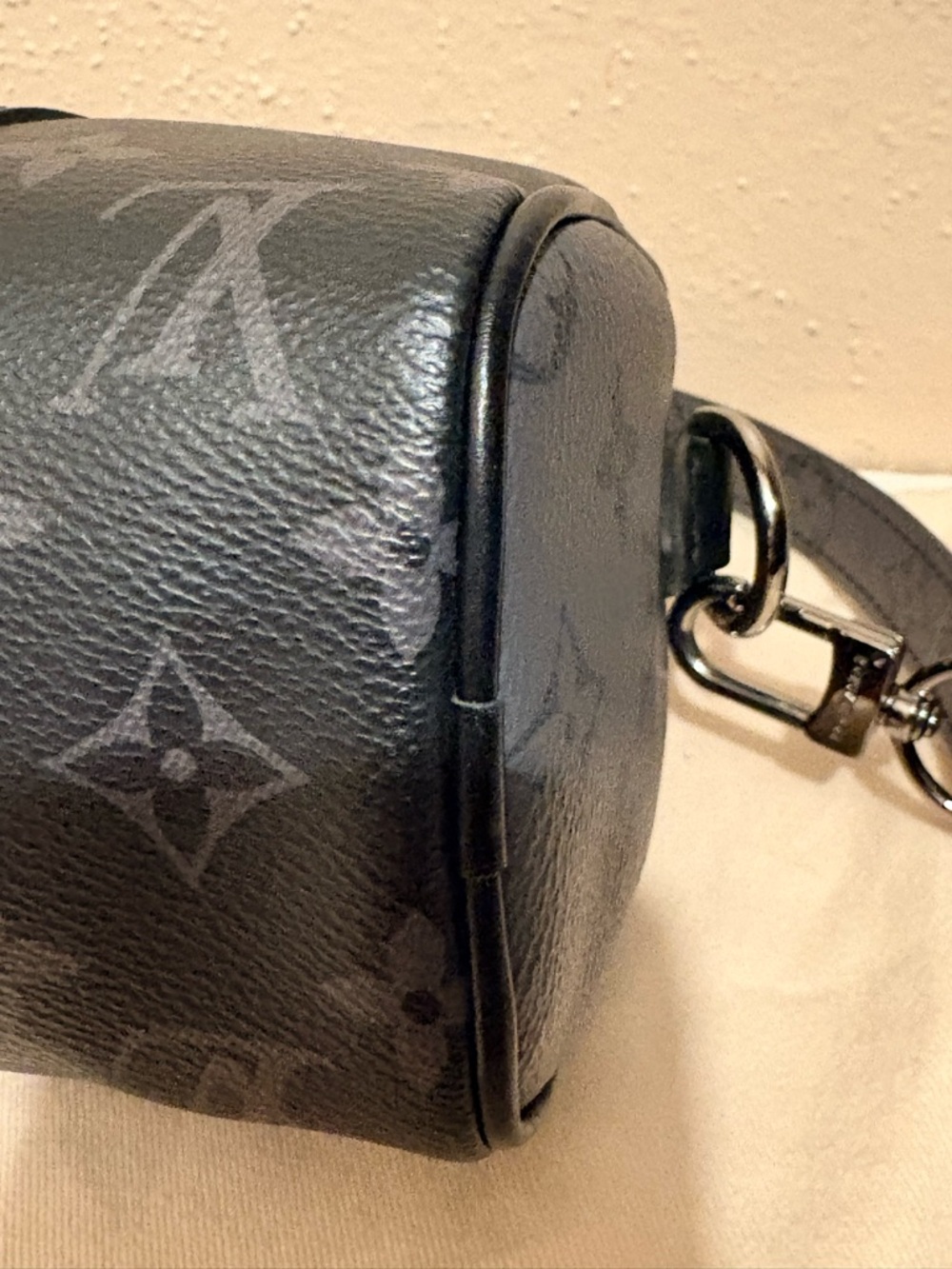 Louis Vuitton Monogram Eclipse Keepall XS - Picture 8 of 16